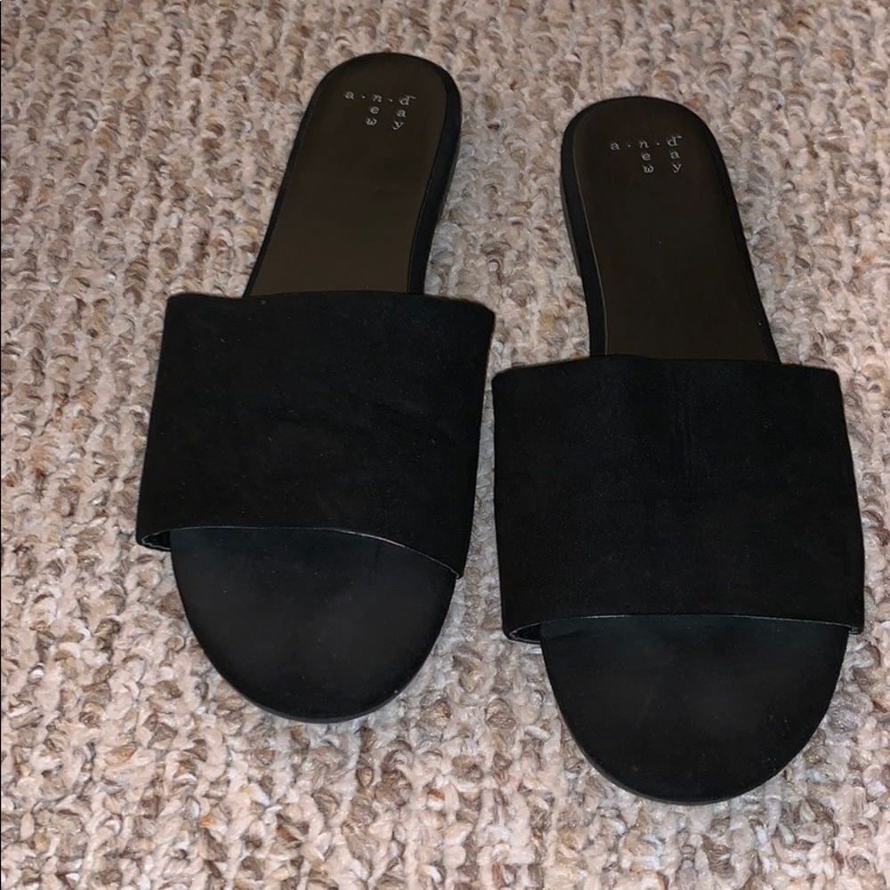 Sandals - Picture 2 of 3